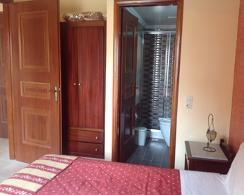 Iro Apartment