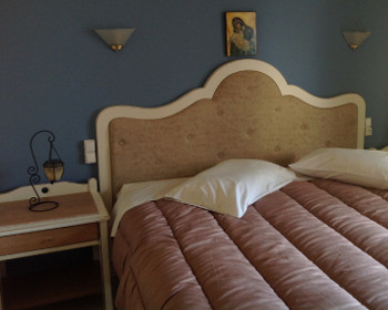 Iro Apartment